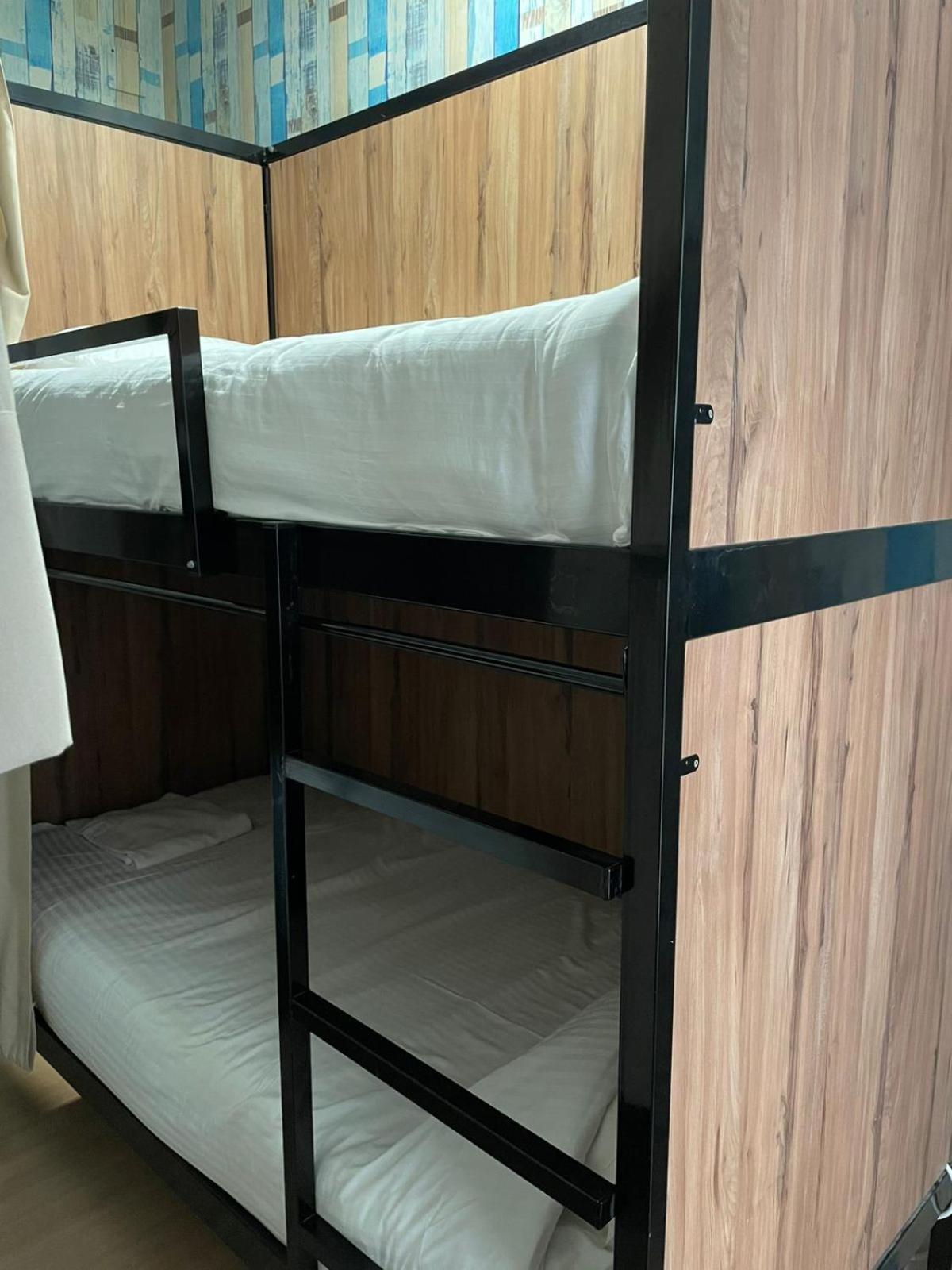 Casa Letran Guesthouse مالقة المظهر الخارجي الصورة